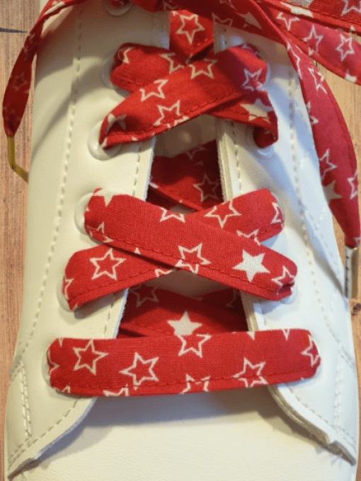 Lacets pour basket , chaussures " rouge étoiles blanches"