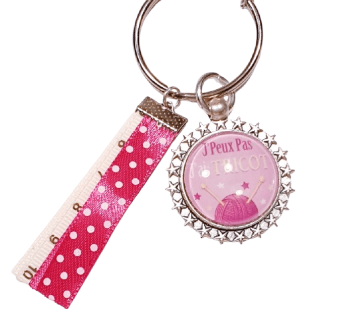 Porte clef,  bijou de sac, grigri  "J'peux pas j'ai tricot"