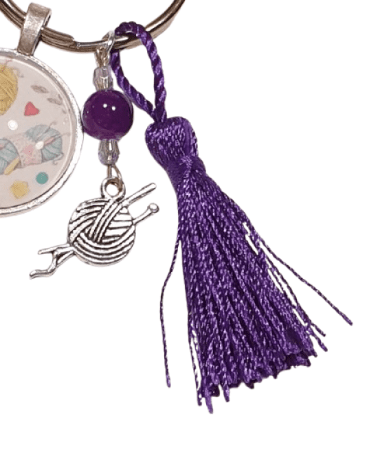 Porte clefs  "mes pelotes pastelles" en violet