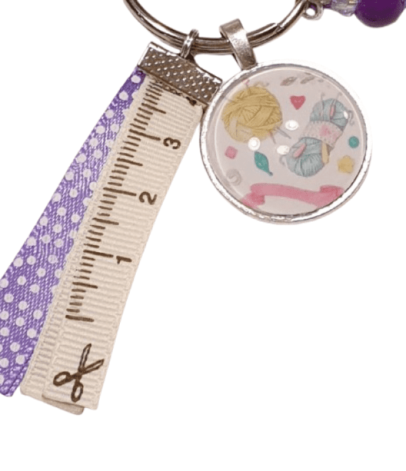 Porte clefs  "mes pelotes pastelles" en violet