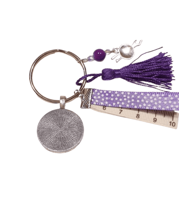 Porte clefs  "mes pelotes pastelles" en violet